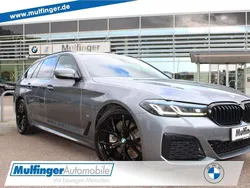 Grau Gebraucht 2022 BMW 520 M Sport Kombi | 34.880 € (Fairer Preis)
