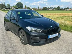 Schwarz Gebraucht 2020 BMW 118 Advantage Kleinwagen | 17.500 € (Fairer Preis)