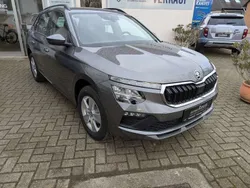 Graphitegrau Neu 2025 Skoda Kamiq Selection SUV | 23.480 € (Guter Preis)