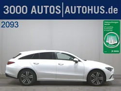 Weiss Gebraucht 2021 Mercedes CLA200 Shooting Brake Progressive Kombi | 23.280 € (Superpreis)