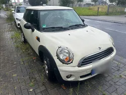 Beige Gebraucht 2008 Mini ONE Kleinwagen | 1.300 €