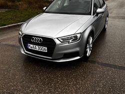 Silber Gebraucht 2017 Audi A3 Sportback Ambiente Kleinwagen | 13.750 € (Fairer Preis)