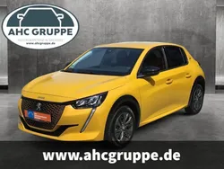 Gelb Gebraucht 2022 Peugeot e-208 Allure Kleinwagen | 18.490 €