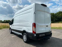 Frostweiß Gebraucht 2023 Ford Transit Trend Van | 26.990 € (Guter Preis)