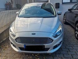 Silber Gebraucht 2019 Ford S-MAX Titanium Van / Kleinbus | 22.999 € (Superpreis)