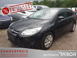 Pantherschwarz metallic Gebraucht 2014 Ford Focus Trend Limousine | 4.885 € (Guter Preis)
