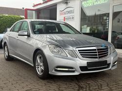 Silber Gebraucht 2012 Mercedes E200 Limousine | 12.499 € (Fairer Preis)