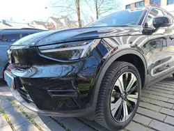 Schwarz Gebraucht 2022 Volvo XC40 SUV | 32.000 € (Fairer Preis)