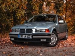 Silber Gebraucht 1997 BMW 316 Performance | 1.700 €