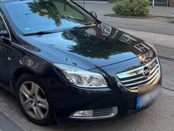 Schwarz Gebraucht 2010 Opel Insignia Limousine | 4.000 € (Fairer Preis)