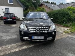 Schwarz Gebraucht 2008 Mercedes ML500 AMG SUV | 17.400 €