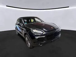 Schwarz Gebraucht 2017 Porsche Cayenne Platinum Edition SUV | 35.999 € (Fairer Preis)