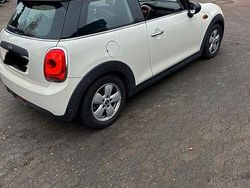 Weiß Gebraucht 2014 Mini Cooper Kleinwagen | 7.999 €