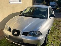 Silber Gebraucht 2003 Seat Cordoba Limousine | 250 €