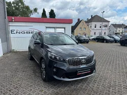 Grau Gebraucht 2018 Kia Sorento Platinum Edition SUV | 23.990 € (Fairer Preis)