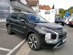 Schwarz Neu 2025 Mitsubishi Outlander P-HEV Edition SUV | 48.990 € (Superpreis)