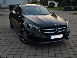 Schwarz Gebraucht 2014 Mercedes GLA250 AMG line SUV | 22.900 € (Teuer)