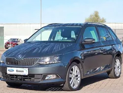 Grau Gebraucht 2017 Skoda Fabia Clever Kombi | 10.762 € (Fairer Preis)