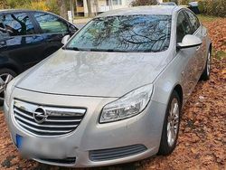 Grau Gebraucht 2010 Opel Insignia Limousine | 6.400 € (Teuer)