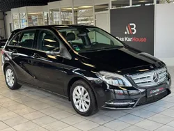 Schwarz Gebraucht 2014 Mercedes B180 Van / Kleinbus | 11.920 € (Guter Preis)