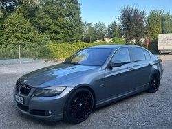 Grau Gebraucht 2008 BMW 330 Comfort Edition Limousine | 10.490 € (Fairer Preis)