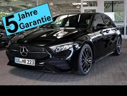 Metalliclack kosmosschwarz Gebraucht 2025 Mercedes A220 AMG Limousine | 44.190 € (Teuer)