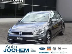 Grau Gebraucht 2017 VW Golf VII Sound Limousine | 18.499 € (Fairer Preis)
