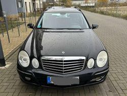 Schwarz Gebraucht 2008 Mercedes E220 Avantgarde Kombi | 5.490 € (Fairer Preis)