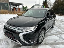 Schwarz Gebraucht 2020 Mitsubishi Outlander P-HEV Basis SUV | 15.399 € (Superpreis)