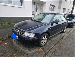 Blau Gebraucht 1998 Audi A3 Kleinwagen | 700 € (Guter Preis)