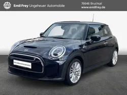 Schwarz Gebraucht 2023 Mini Cooper SE Kleinwagen | 25.990 € (Teuer)