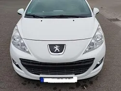 Weiß Gebraucht 2014 Peugeot 207 CC Allure Cabrio | 6.699 € (Etwas zu teuer)
