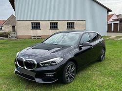 Schwarz Gebraucht 2022 BMW 118 Sport Line Kleinwagen | 22.600 € (Fairer Preis)