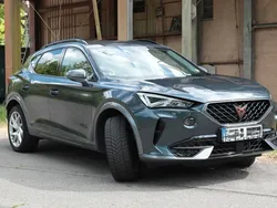 Grau Gebraucht 2022 Cupra Formentor SUV | 28.990 € (Fairer Preis)