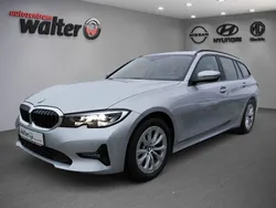 Silber Gebraucht 2021 BMW 320 Advantage Kombi | 28.990 € (Fairer Preis)