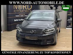Grau Gebraucht 2021 VW Touran Comfortline Van / Kleinbus | 24.900 € (Guter Preis)