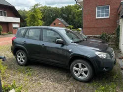 Grau Gebraucht 2008 Toyota RAV4 SUV | 5.600 €