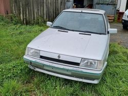 Grau Gebraucht 1987 Renault R9 Limousine | 1.750 €