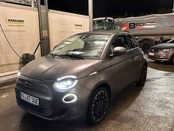 Grau Gebraucht 2021 Fiat 500e Icon Cabrio | 16.400 € (Fairer Preis)