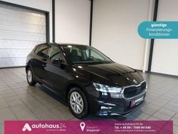 Schwarz Gebraucht 2022 Skoda Fabia Ambition Kleinwagen | 15.490 € (Guter Preis)