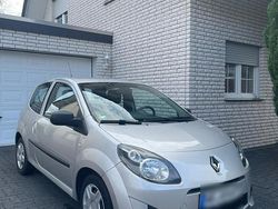 Silber Gebraucht 2011 Renault Twingo Kleinwagen | 2.790 €