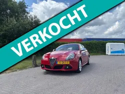 Rot Gebraucht 2012 Alfa Romeo Giulietta Business Kleinwagen | 3.950 € (Fairer Preis)