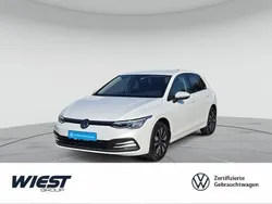 Oryxweiß perlmutteffekt Gebraucht 2024 VW Golf VIII Move Limousine | 24.880 € (Guter Preis)