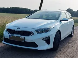 Weiß Gebraucht 2020 Kia Ceed Sportswagon Vision Kombi | 18.000 € (Fairer Preis)