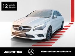 Weiß Gebraucht 2017 Mercedes CLA220 Urban Limousine | 16.690 € (Guter Preis)