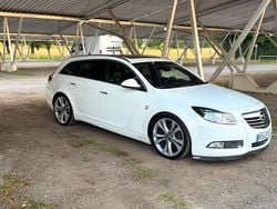 Weiß Gebraucht 2012 Opel Insignia OPC Kombi | 5.100 € (Fairer Preis)