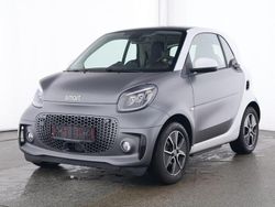 Grau Gebraucht 2023 Smart ForTwo Electric Drive Passion Exclusive Coupé | 17.999 € (Etwas zu teuer)