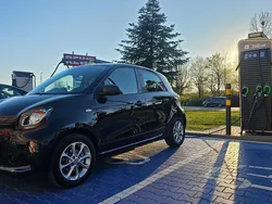 Schwarz Gebraucht 2022 Smart ForFour Electric Drive Kleinwagen | 9.890 € (Fairer Preis)