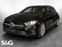 Metalliclack kosmosschwarz Gebraucht 2019 Mercedes A180 Progressive Limousine | 23.670 € (Fairer Preis)