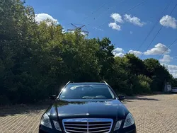 Schwarz Gebraucht 2010 Mercedes E350 Kombi | 7.600 €